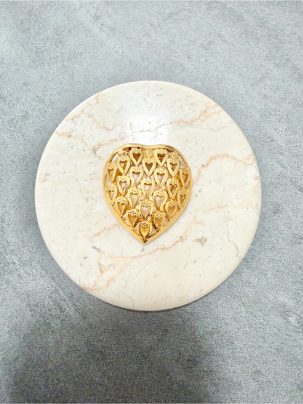Vintage Signed celebrity Heart Shape Scarf Clip Gold Tone